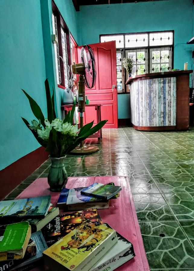 Champion Hostel 2 (Adults Only) Chiang Mai Exterior foto