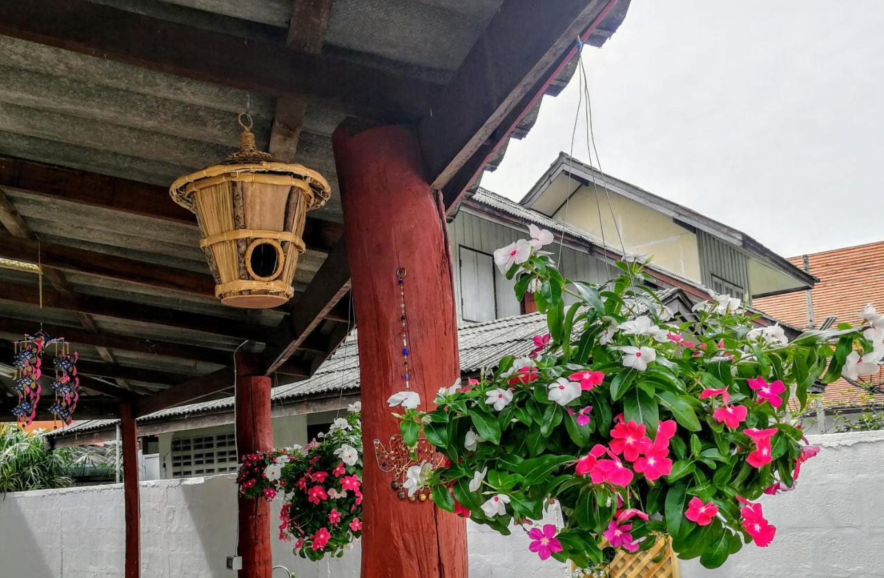 Champion Hostel 2 (Adults Only) Chiang Mai Exterior foto