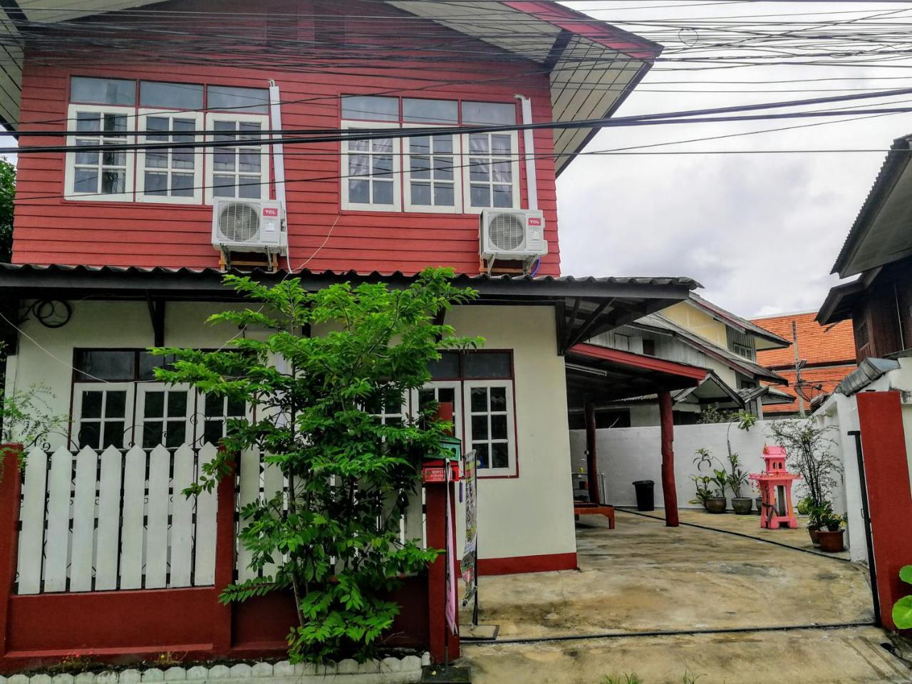 Champion Hostel 2 (Adults Only) Chiang Mai Exterior foto